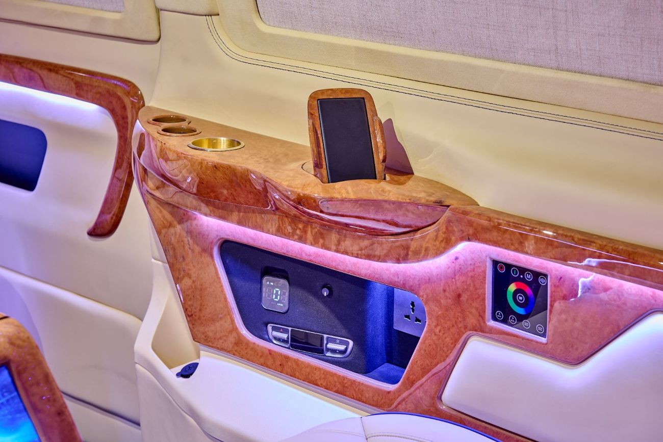 Mercedes-Benz V 300 “LA REINE” – 1 Of 3 CONCEPT - Handcrafted by ROYAL CUSTOMS in Dubai (Since 2009)