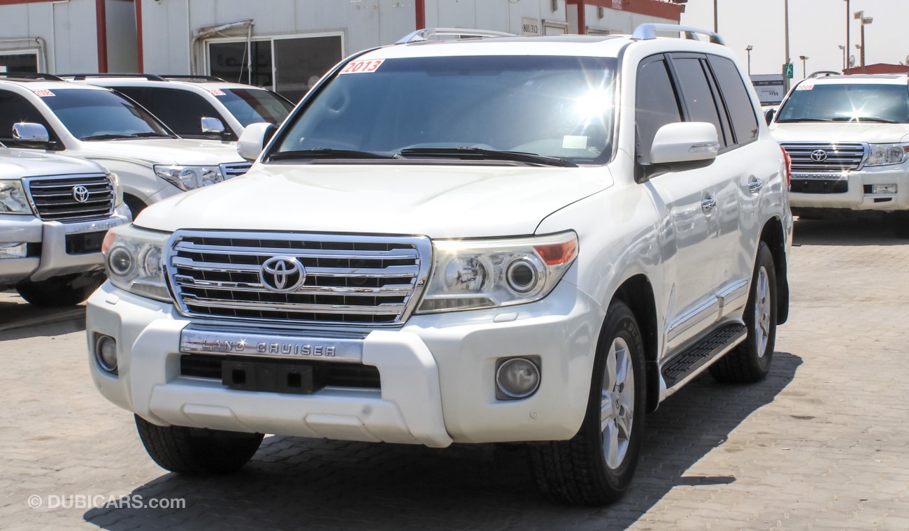 Toyota Land Cruiser VXR V8