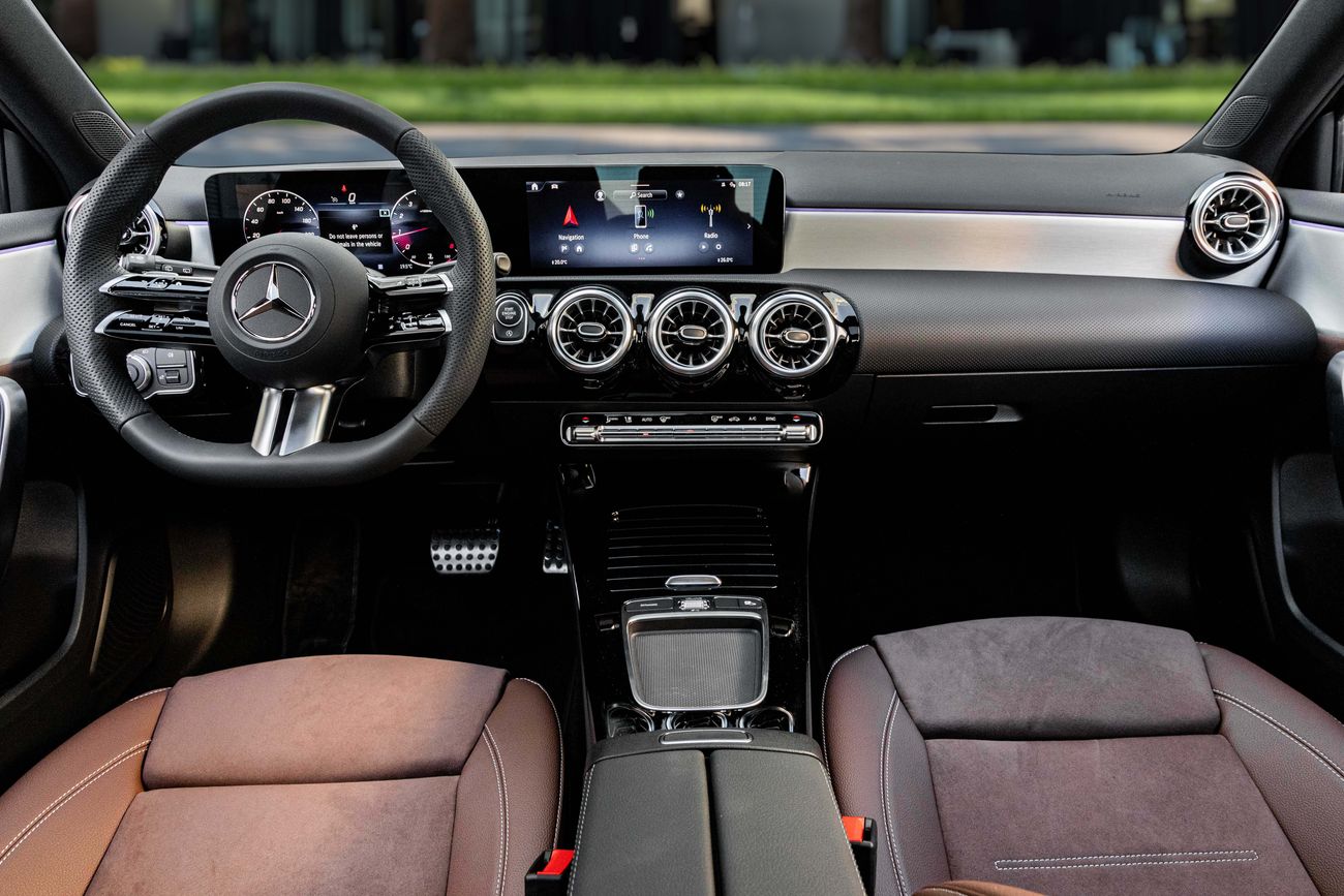 مرسيدس بنز A 200 A 200 AMG | 3,330 P.M | 0% Downpayment | Agency Warranty!