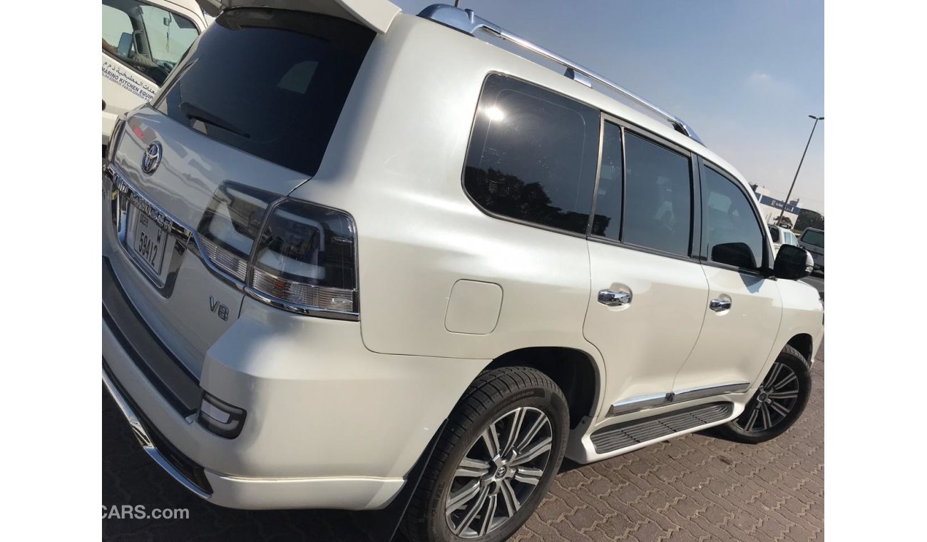 Toyota Land Cruiser CLEAN CAR  FACE CHANGE