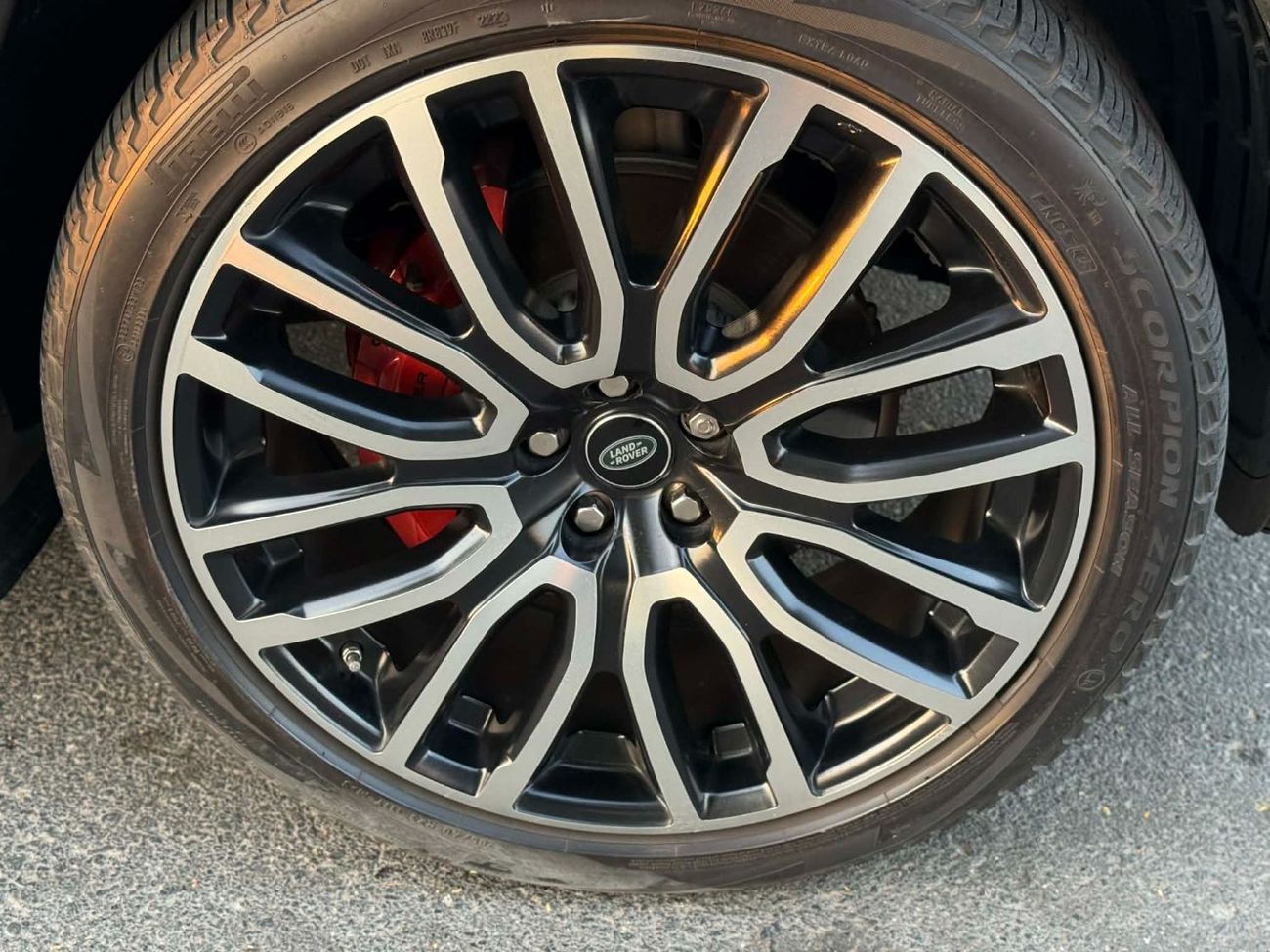 لاند روفر ديفندر P400 90 X 3.0L (6 Seater)