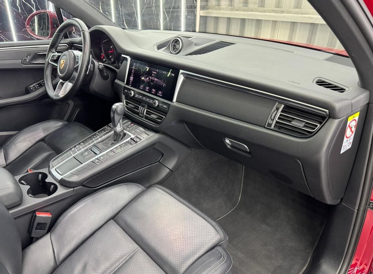 Porsche Macan STD 2.0L (252 HP)