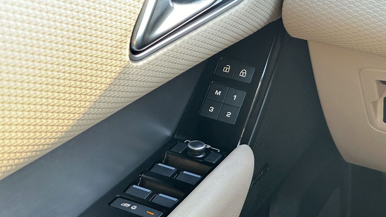 Land Rover Range Rover Velar P250 Partial Service History 2.0L Turbo GCC