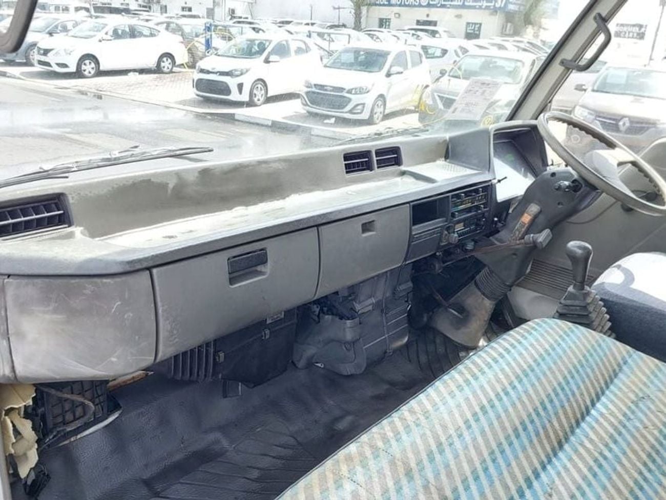 Mitsubishi Fuso Canter (RAMADAN OFFER) MITSUBISHI CANTER TRUCK RHD 1990 MODEL 3.9 L DIESEL MANUAL(PM40199)