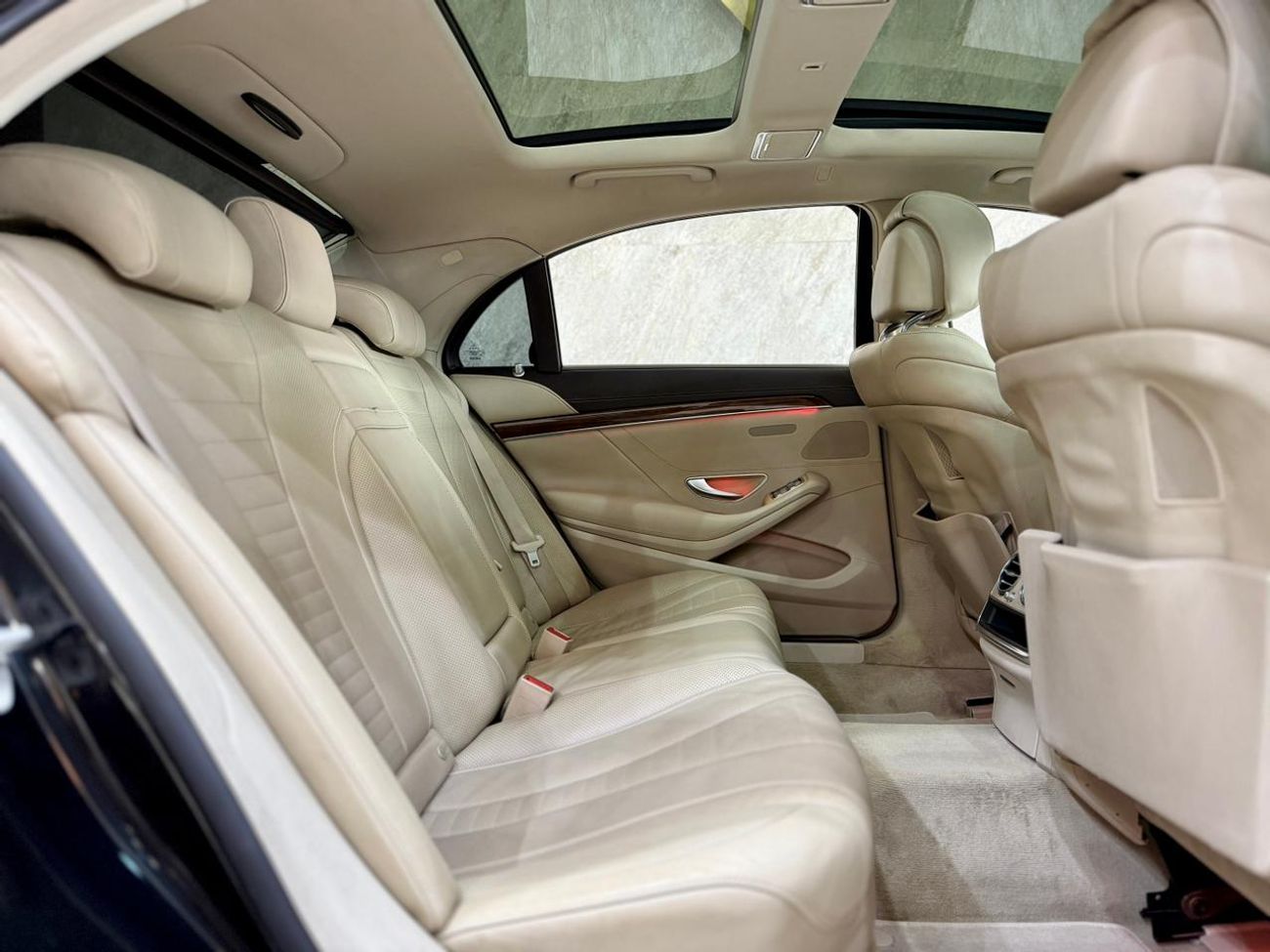 Mercedes-Benz S 500 Std 4.7L Mercedes S500 AMG II 2015 II Full Loaded