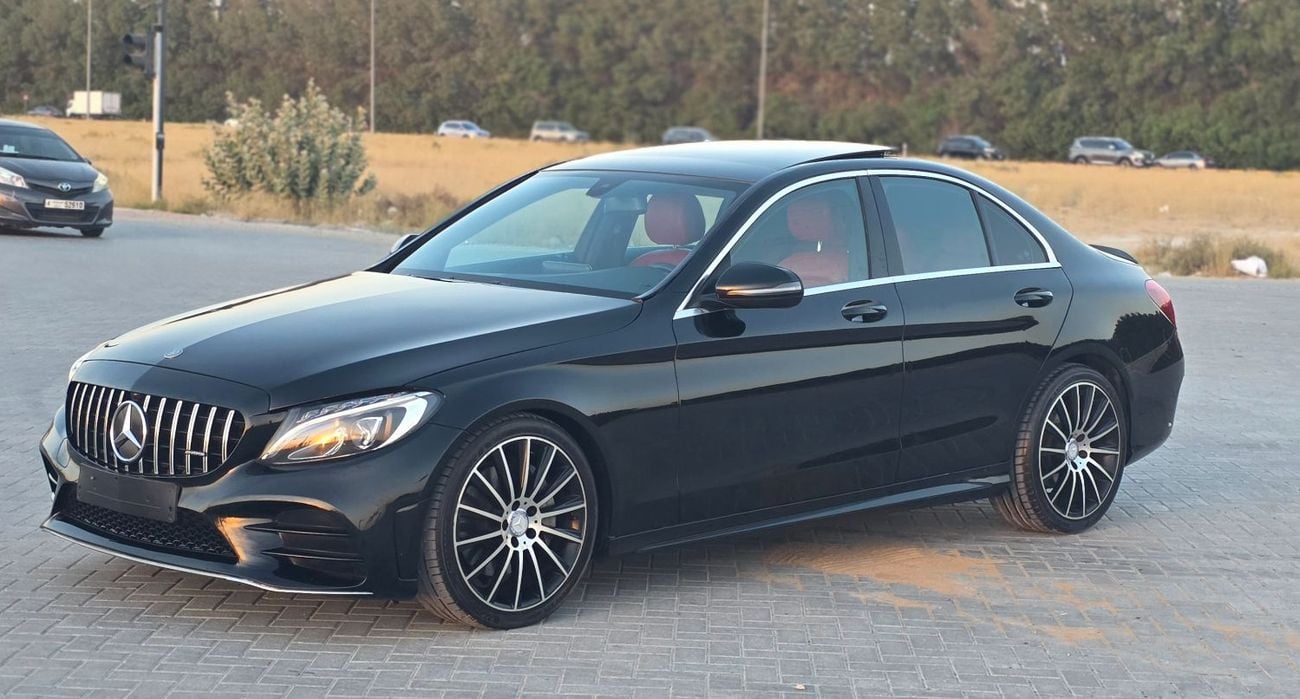 Mercedes Benz C300 STD (NON GCC)