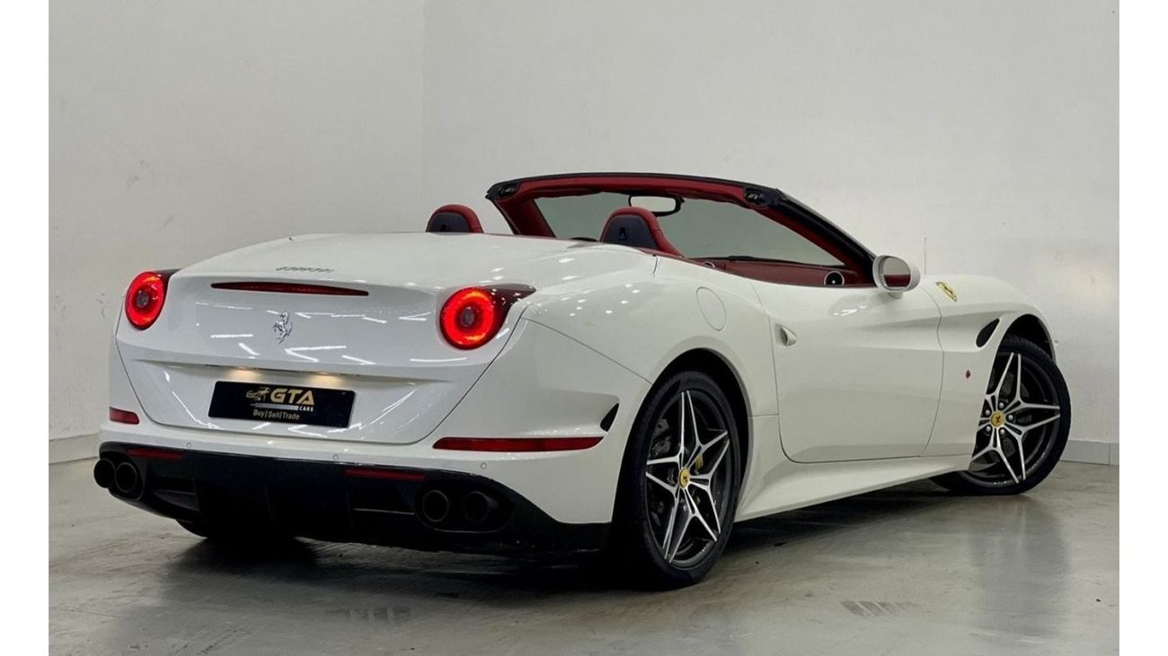 Ferrari California Std *Like New* 2015 Ferrari California T, Full Ferrari History, Warranty, Low Kms, GCC
