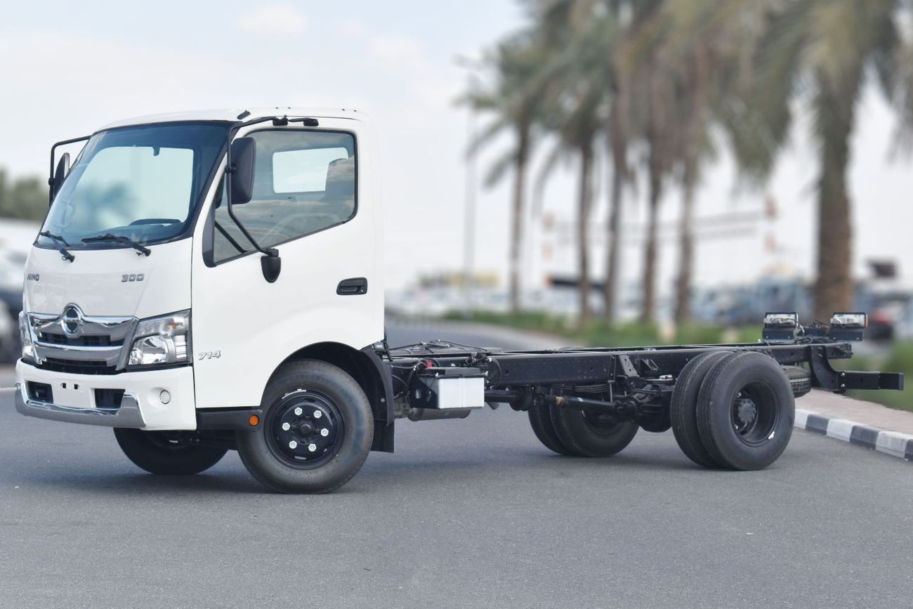 هينو 300 2023 MODEL: HINO 300 SERIES 714 CHASSIS TRUCK