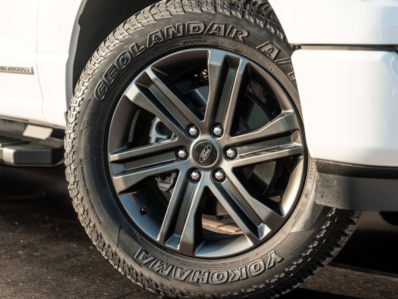 Ford F 150 LARIAT 5.0L V8