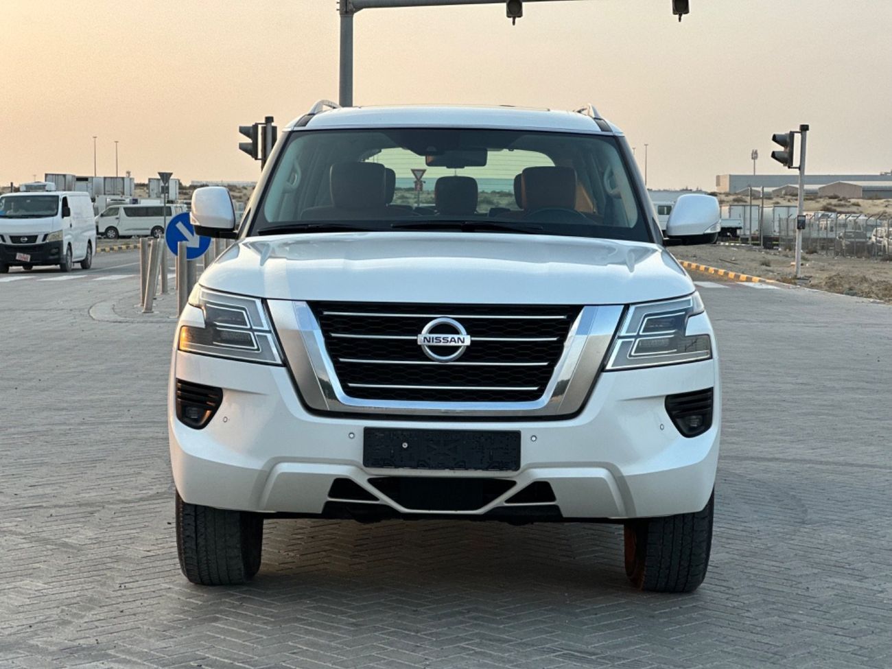 Nissan Patrol SE T1 4.0L MODEL 2020 GCC CAR PERFECT CONDITION INSIDE AND OUTSIDE FULL OPTION