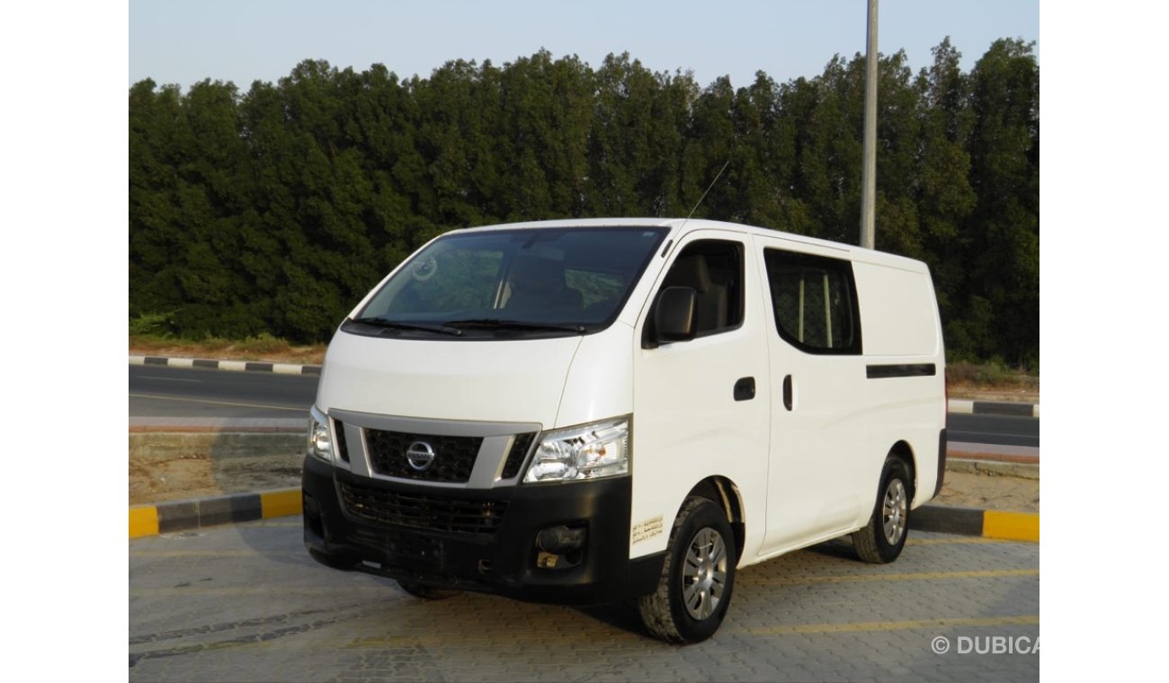 Nissan Urvan 2016 5 seats Ref#588