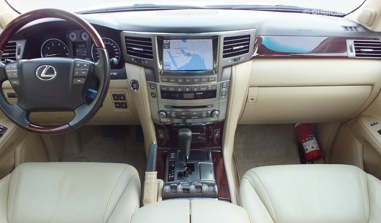 Lexus LX570