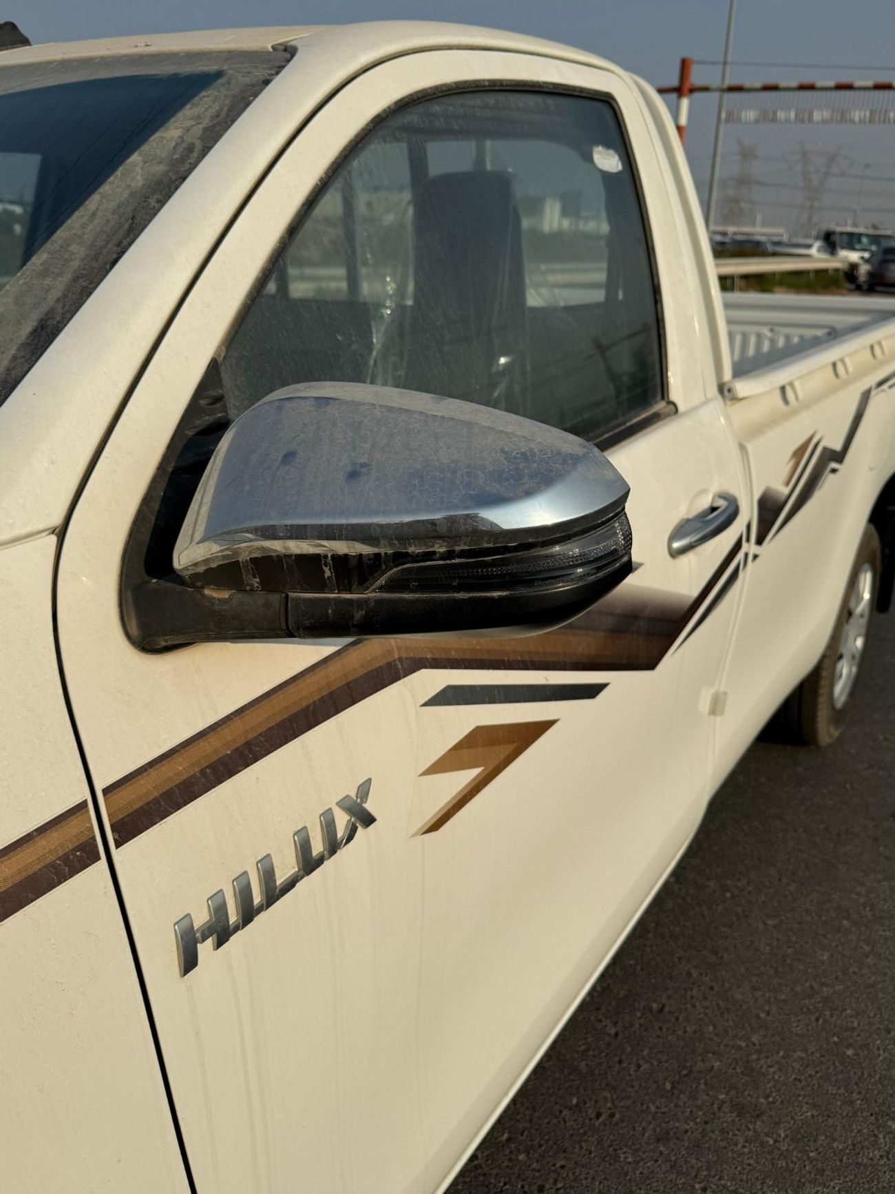 تويوتا هيلوكس GL 2.4L Single Cab Utility