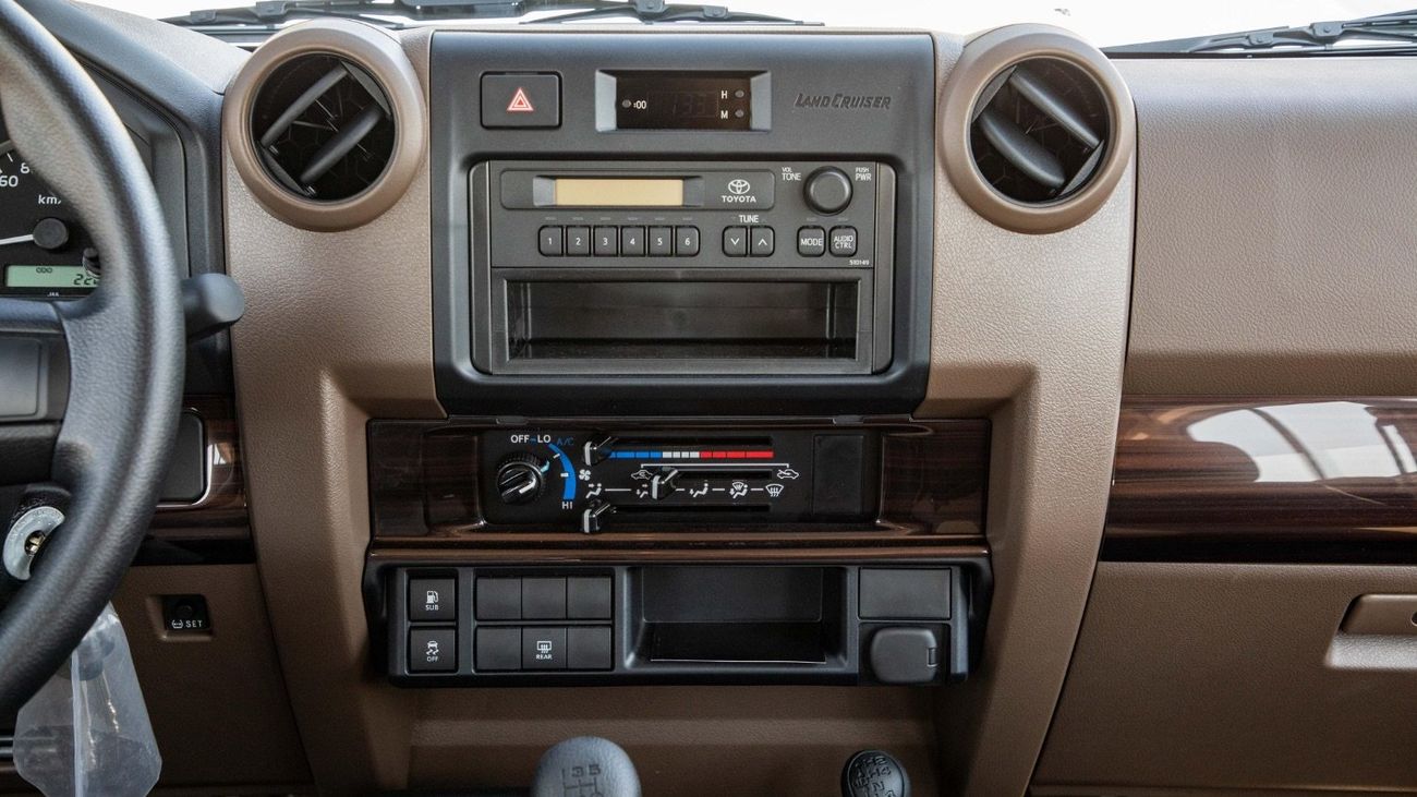 تويوتا لاند كروزر 70 2025 TOYOTA LAND CRUISER 78 SERIES 4.0L PETROL 3 DOOR MANUAL TRANSMISSION