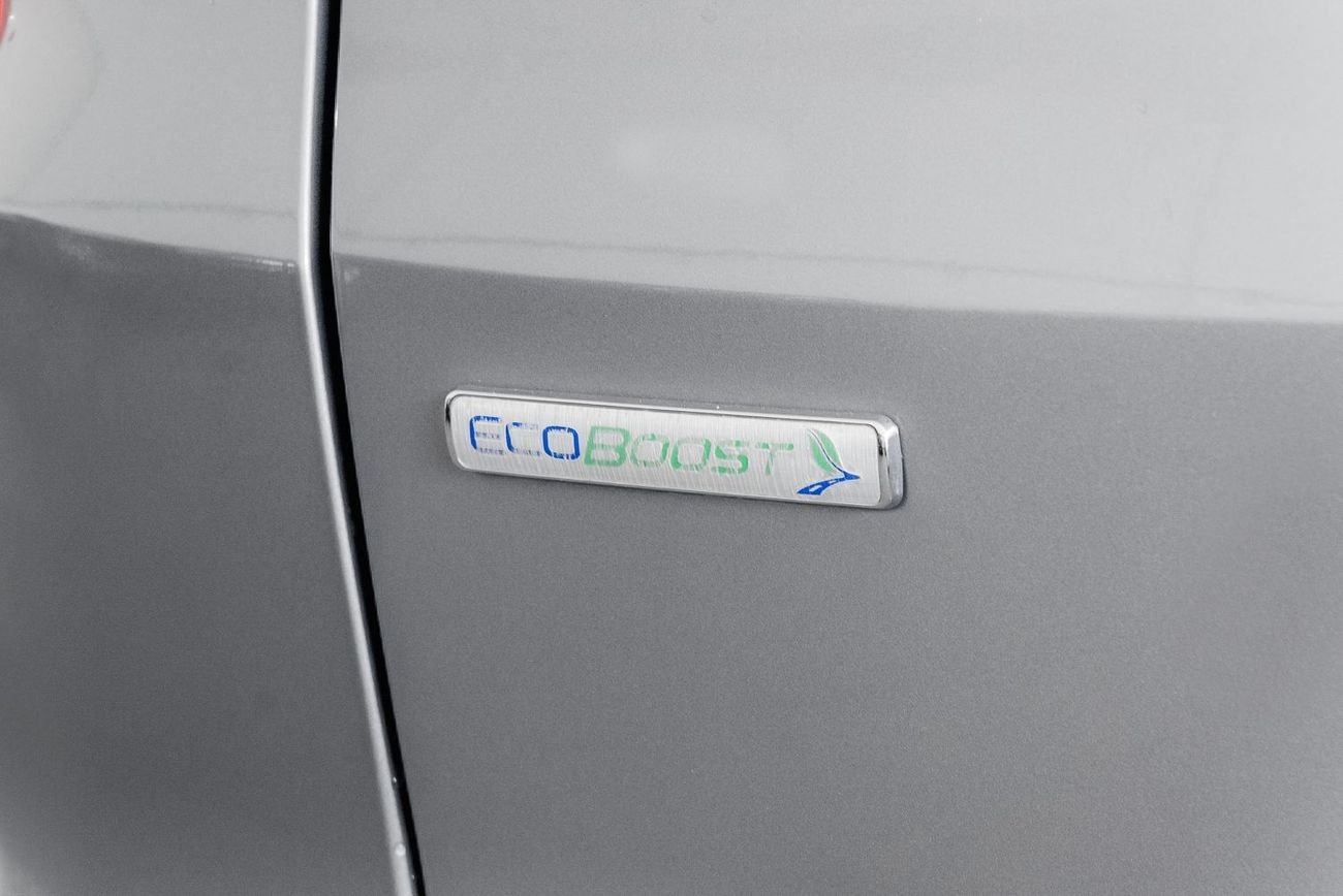 فورد تيريتوري Titanium