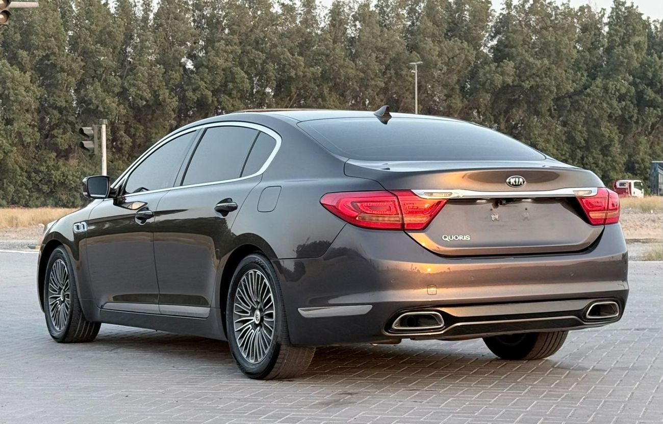 Kia Quoris TOP