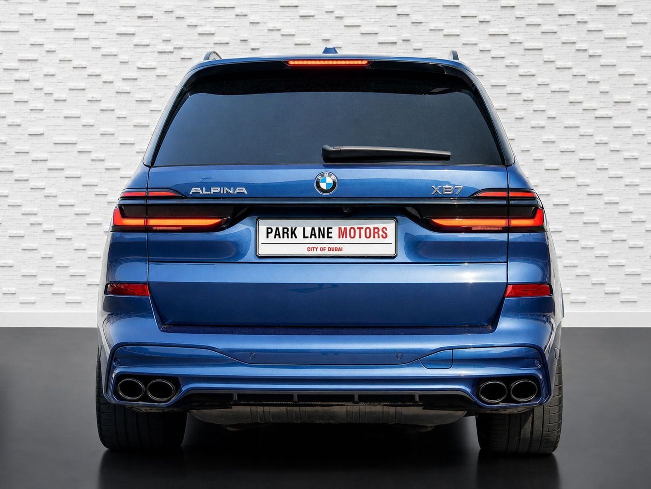 BMW XB7