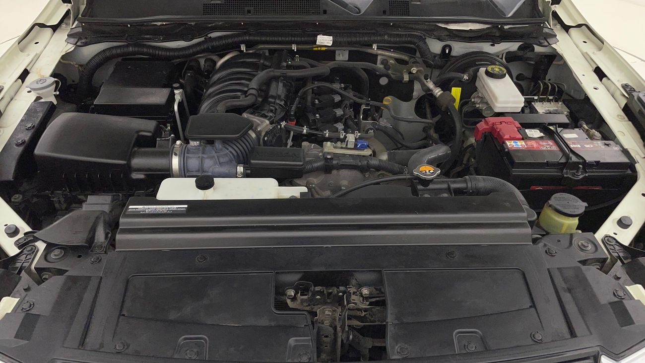 نيسان إكستيرا PLATINUM 2.5 | بدون دفعة مقدمة | اختبار القيادة في المنزل