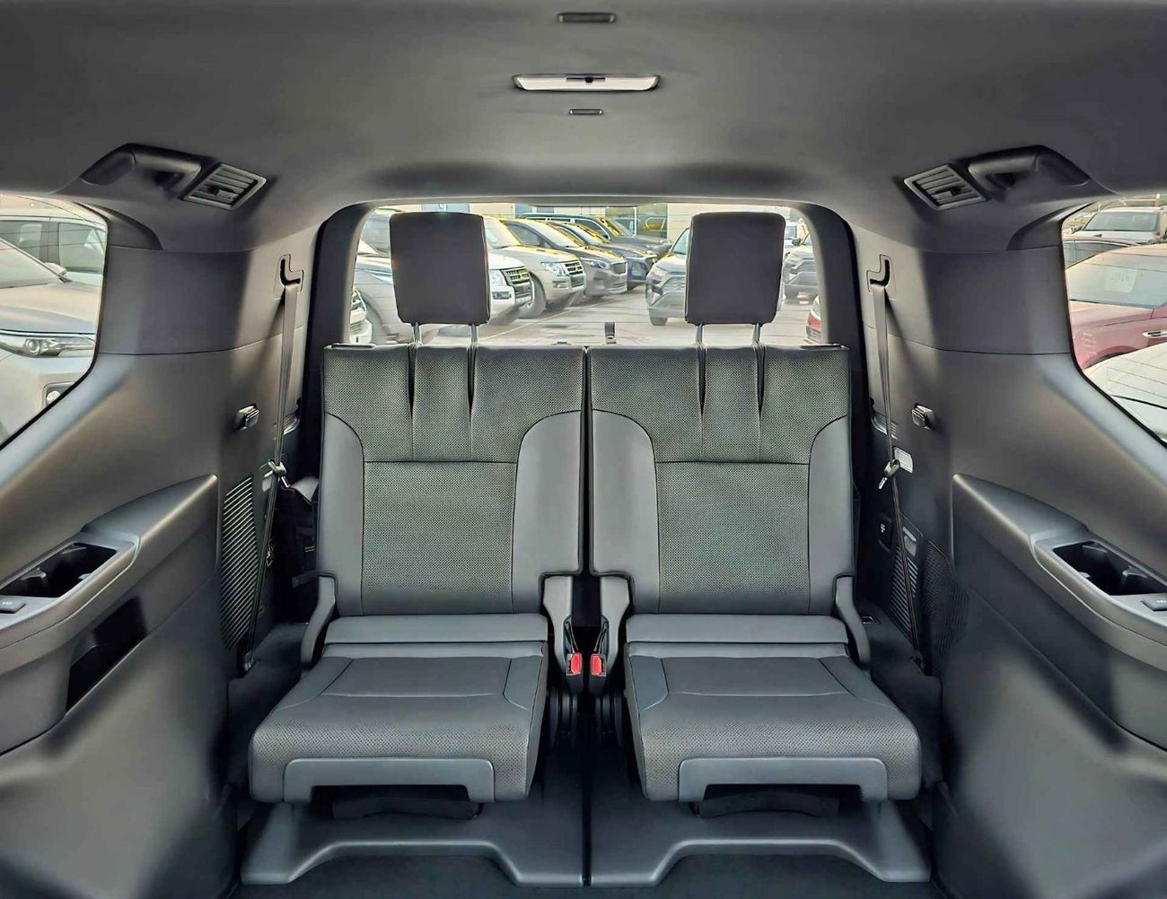 Toyota Land Cruiser GXR 3.3L DIESEL TWIN TURBO / FULL OPTION / JBL SPEAKERS (CODE # GXR)
