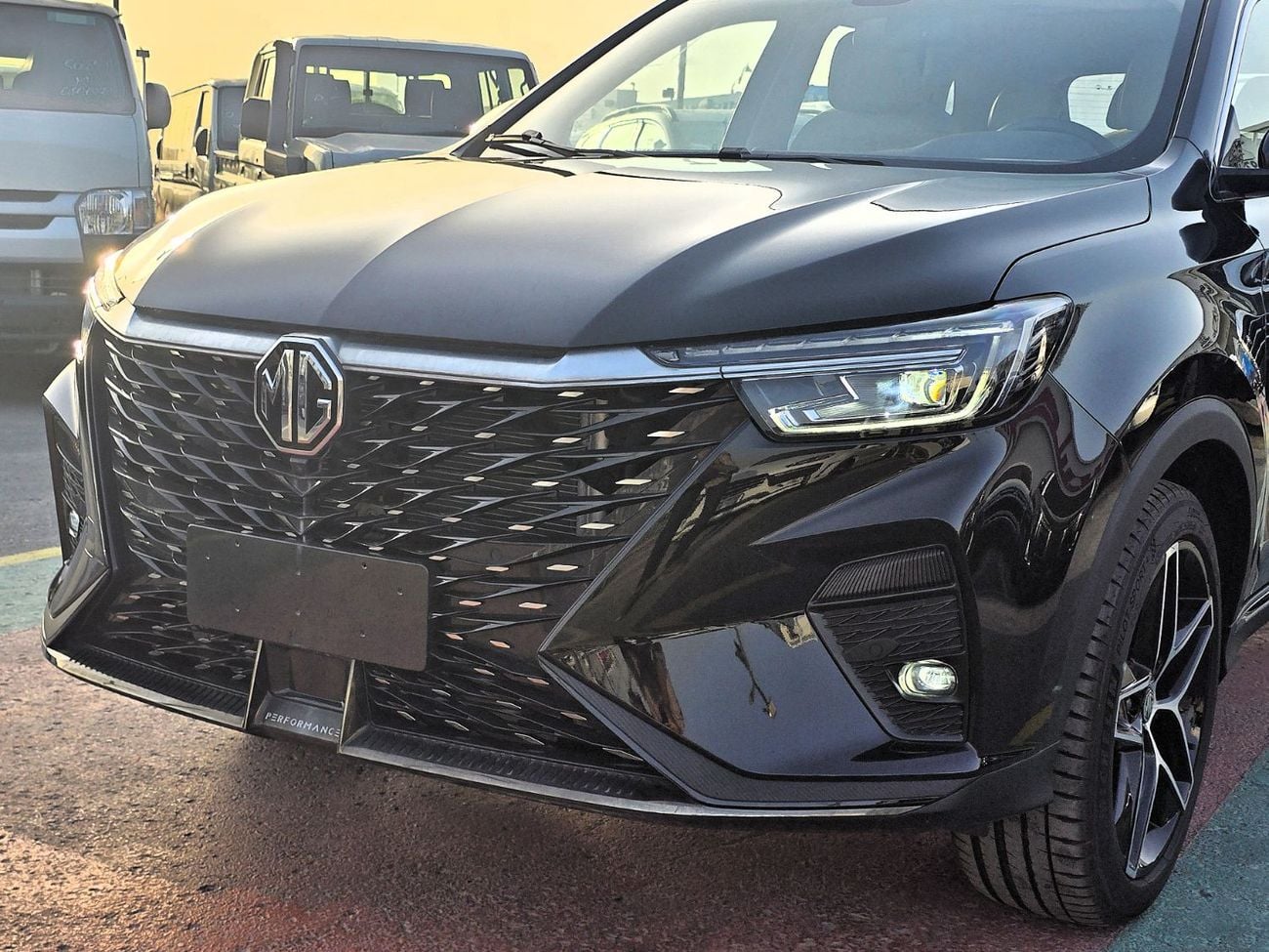 MG RX5 MG RX5 Luxury 1.5L Turbo A/T FWD SUV Gcc Black Color 2025 Model