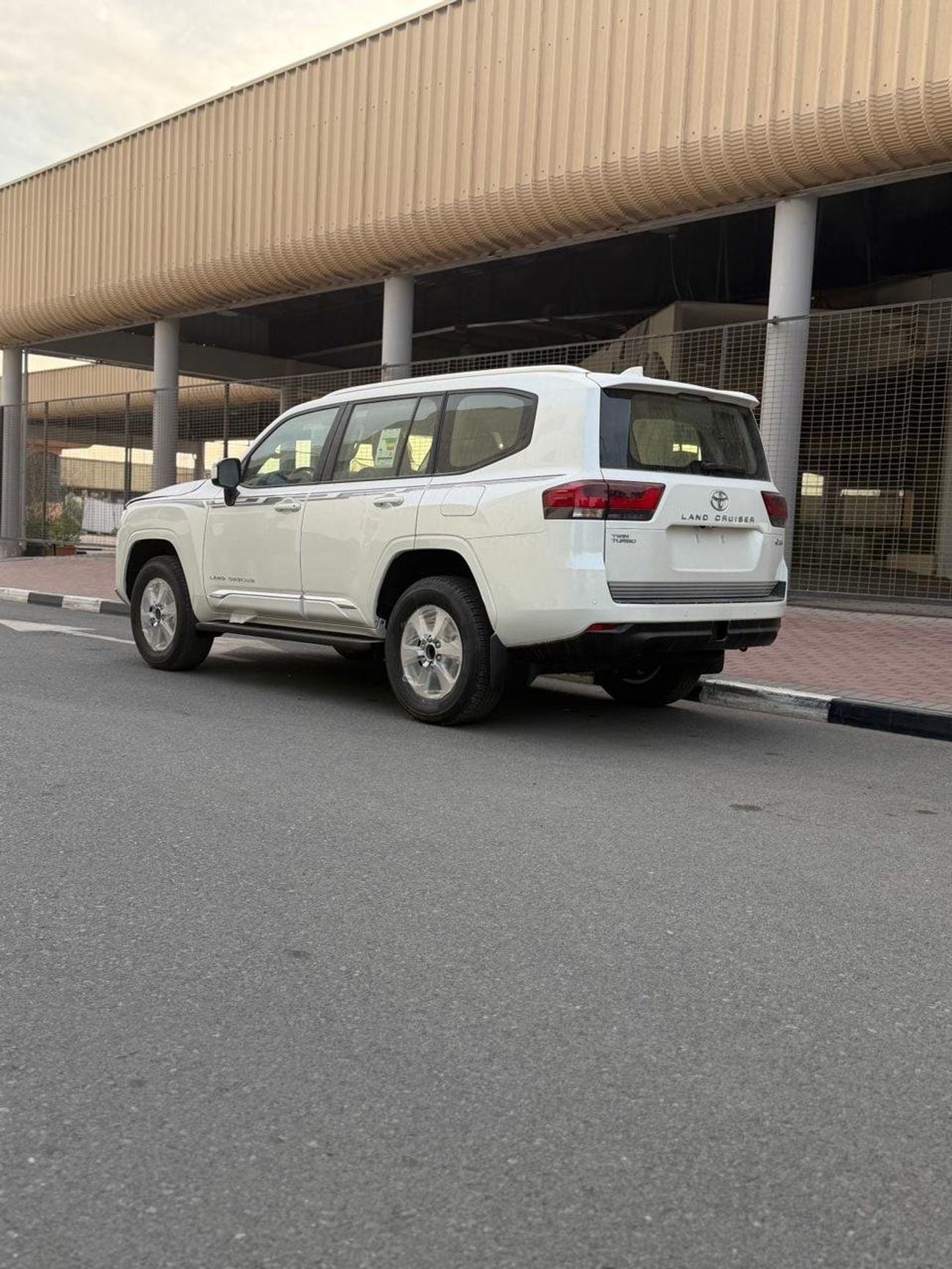 تويوتا لاند كروزر GXR 3.5 TT