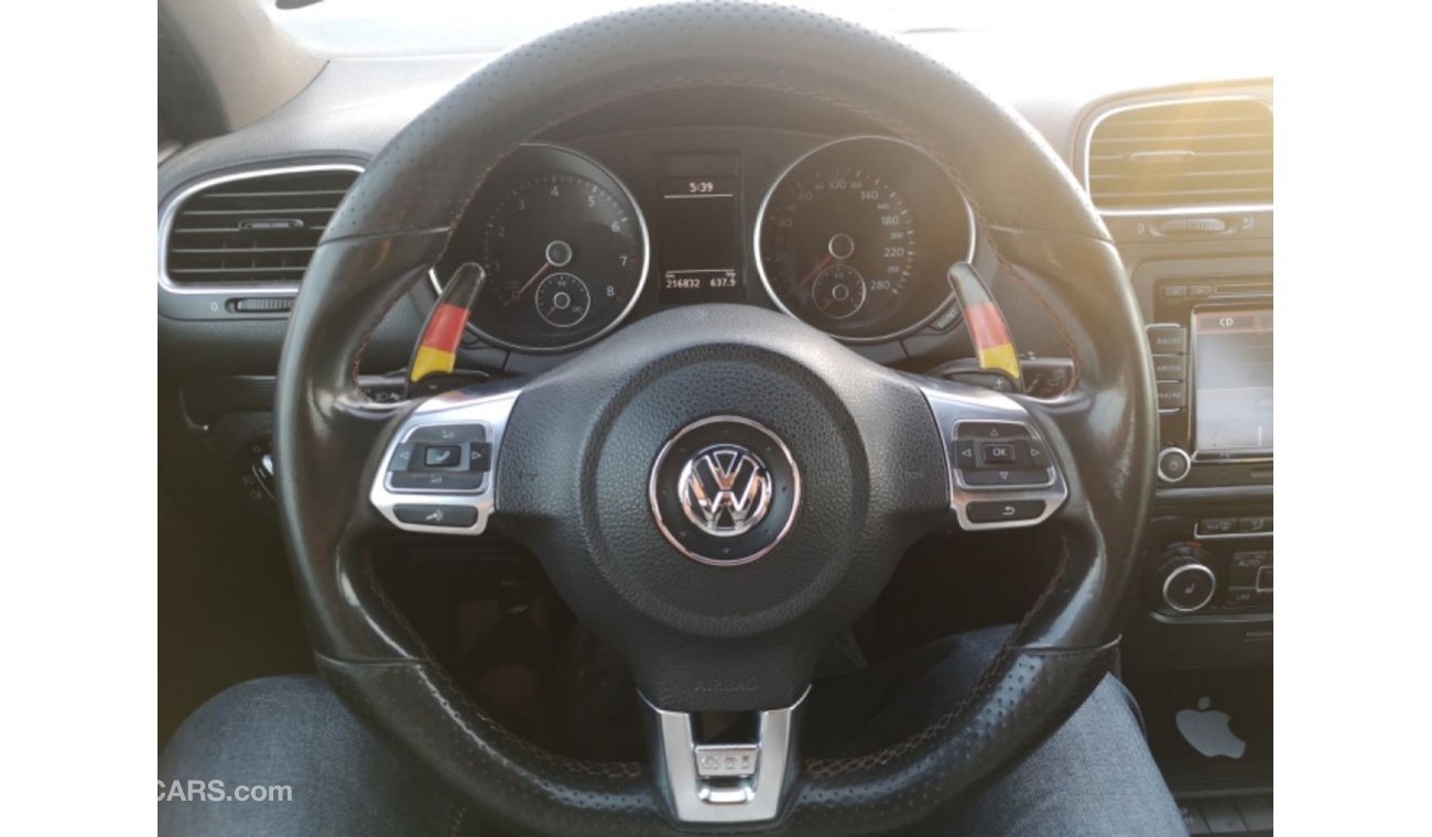 Volkswagen Golf Volkswagen Golf R GCC 2010 model in good condition