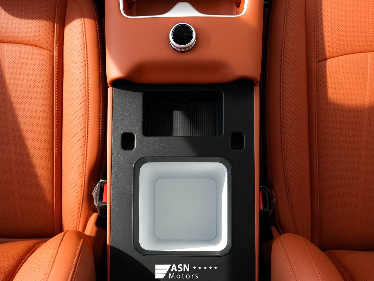 بي واي دي ليوبارد تيتانيوم 7 Ultra Edition Orange Interior 1.5 Plug-In Hybrid (Export Price)