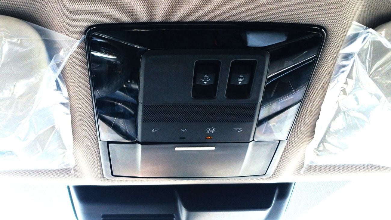 ميتسوبيشي آوتلاندر M Line 2.5L Petrol FWD 2026YM