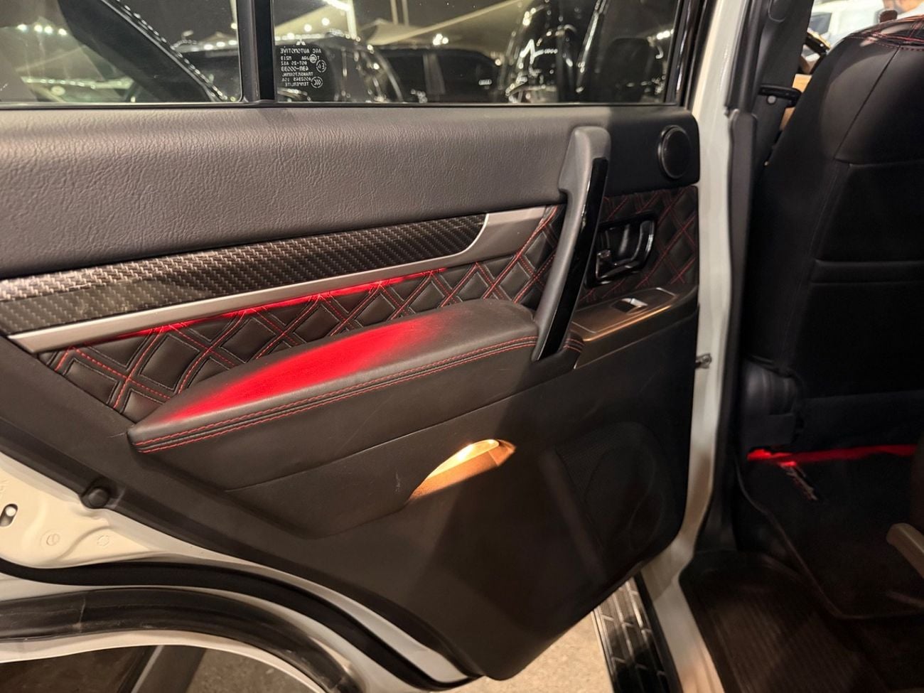 Mitsubishi Pajero GLS H/L SIGNATURE EDI