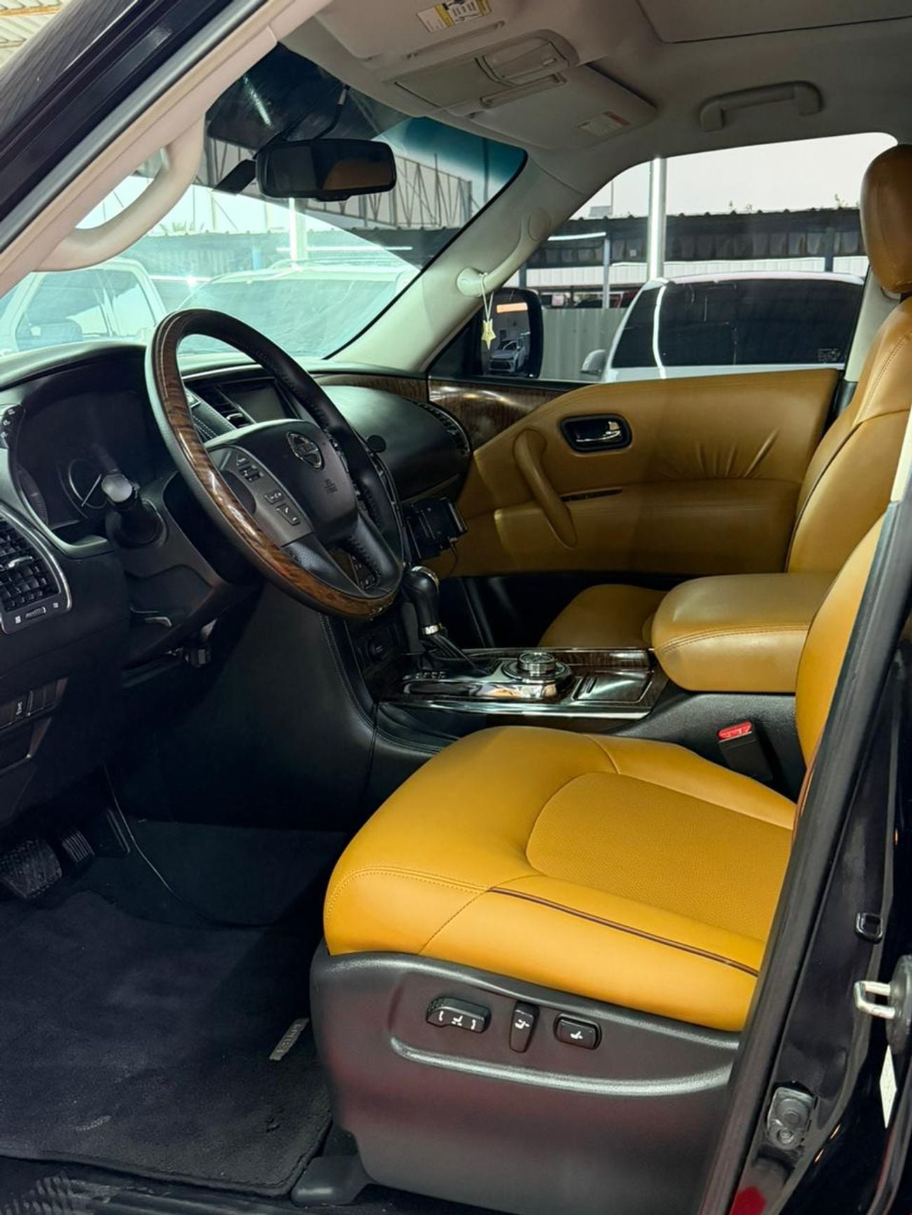 Nissan Patrol SE PLATINUM CITY