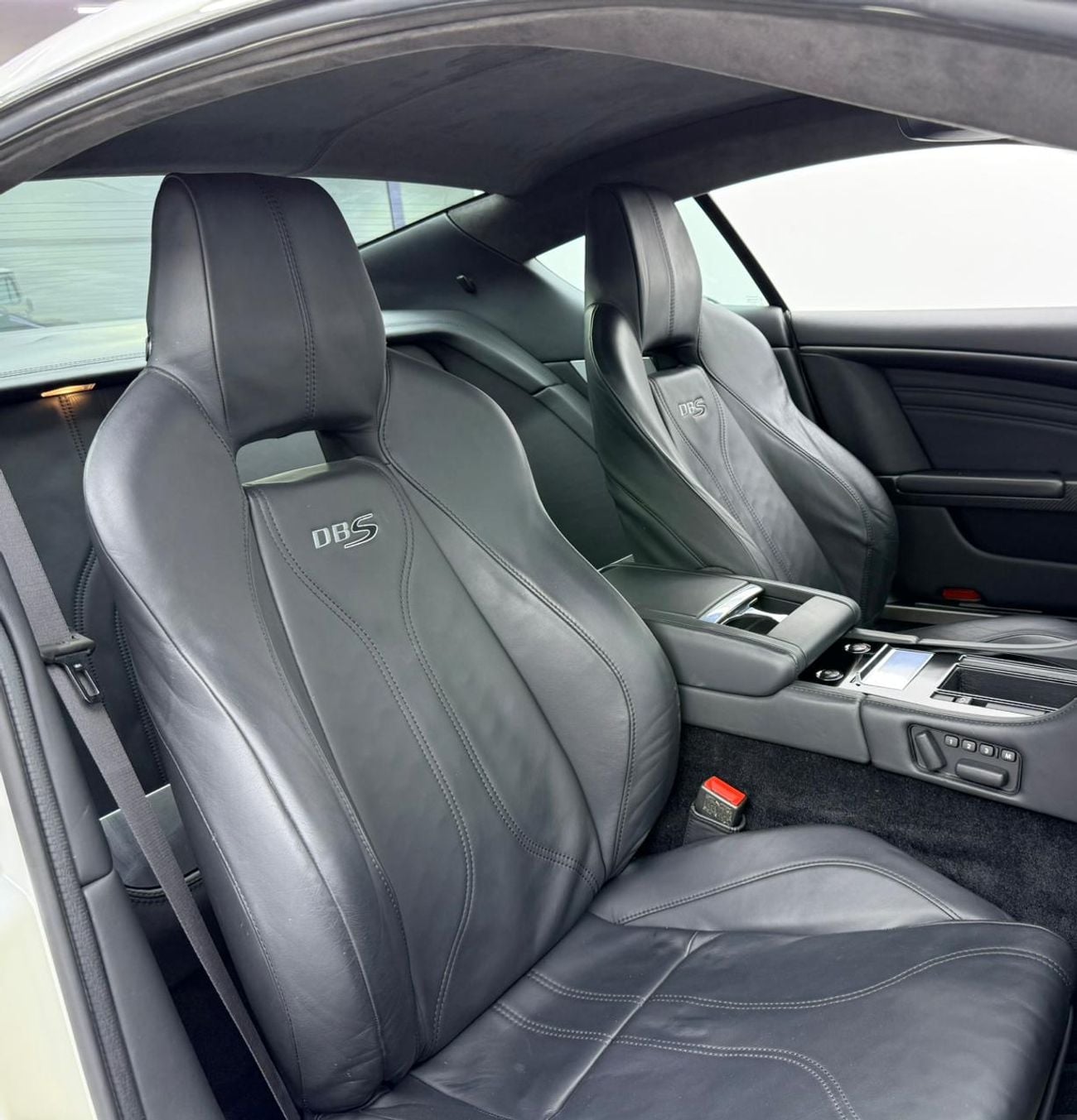 Aston Martin DBS 2009 Aston Martin DBS, Full Aston Martin Service History, Very Low Km, Excellent Condition, GCC
