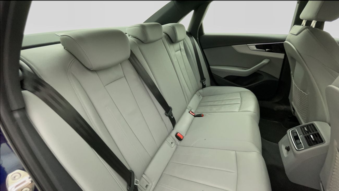 أودي A4 35 TFSI S LINE 2 | بدون دفعة مقدمة | اختبار القيادة في المنزل