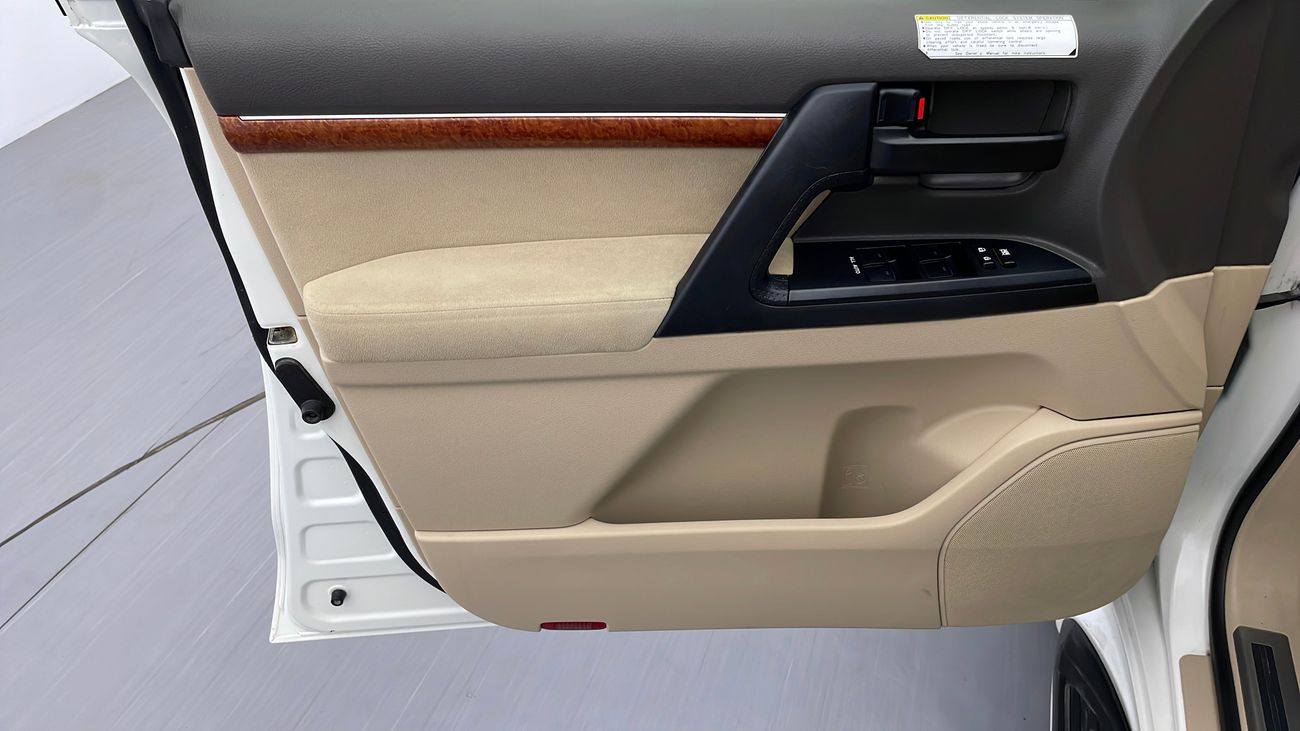 Toyota Land Cruiser EXR 4 | Under Warranty | Inspected on 150+ parameters