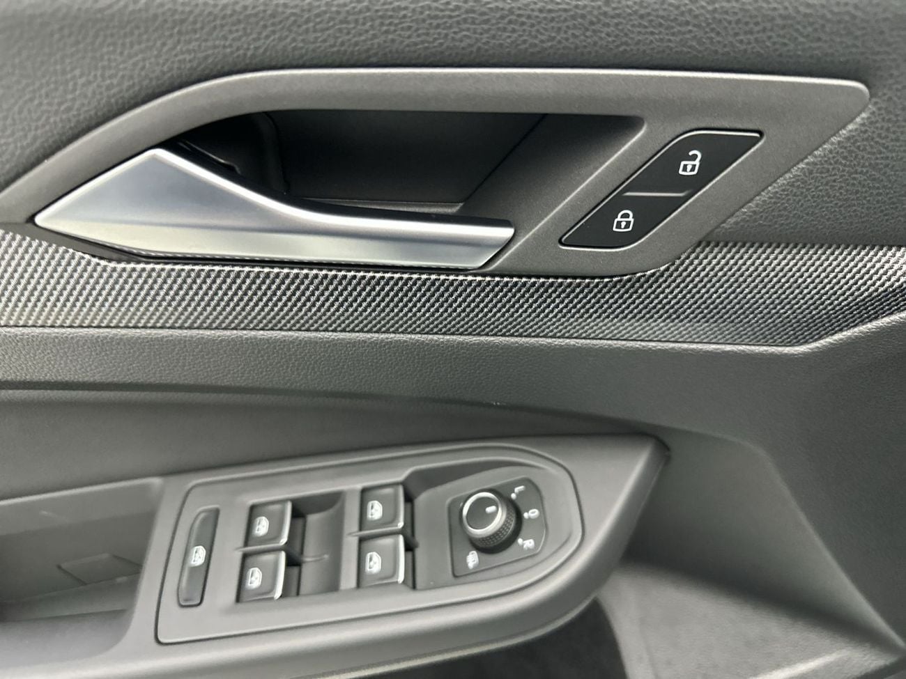 Volkswagen Golf GTI SEL 2.0T Golf GTI Leather Seats (Ref#18392) / 22,100 AED SAVINGS from New Car