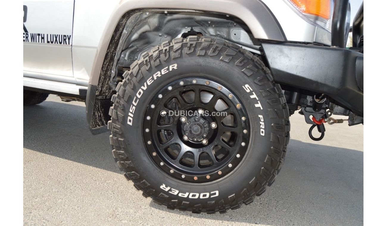 Toyota Land Cruiser Pick Up 1VD engine V8 Diesel full option clean car