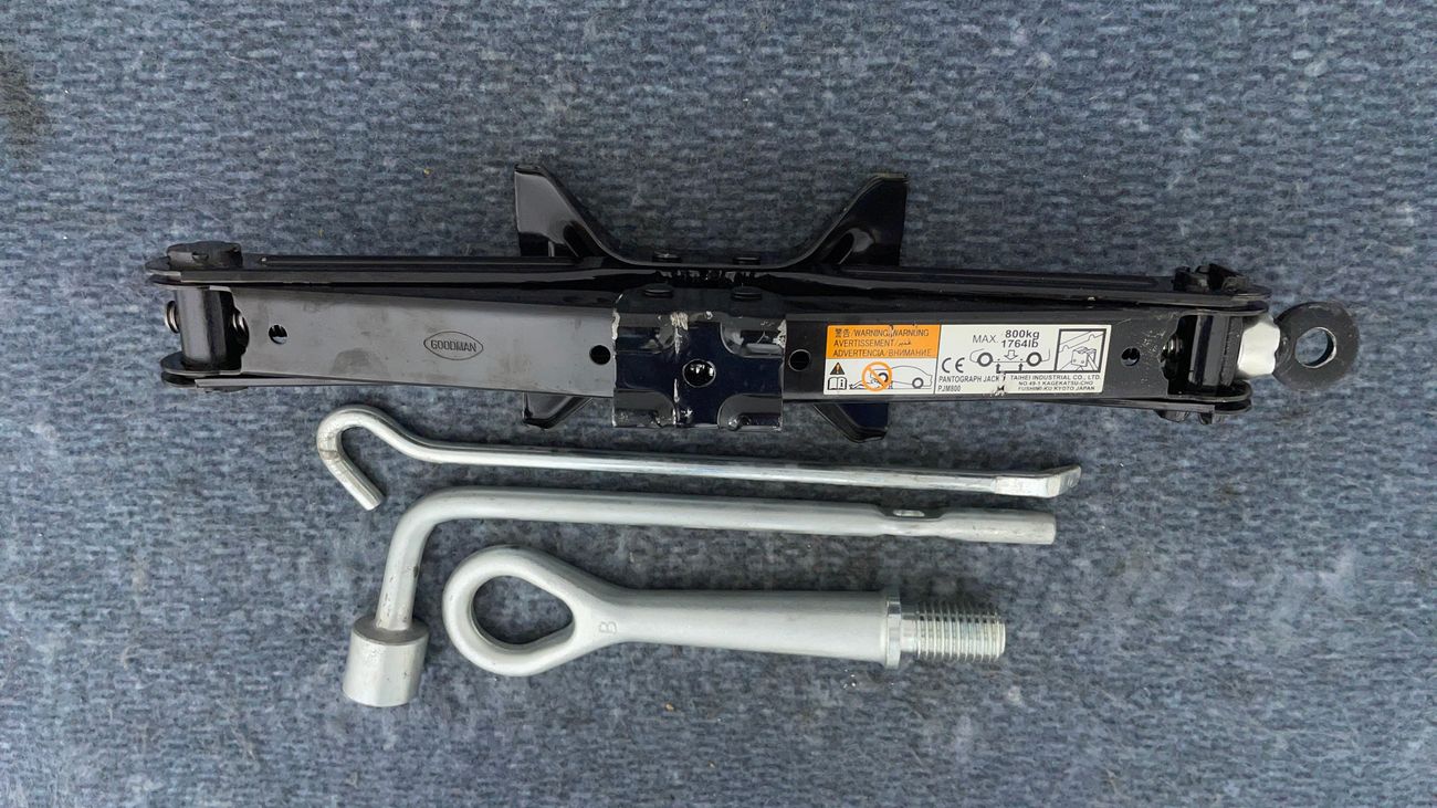 Mitsubishi Lancer GLX LOW 1.6 | Zero Down Payment | Home Test Drive