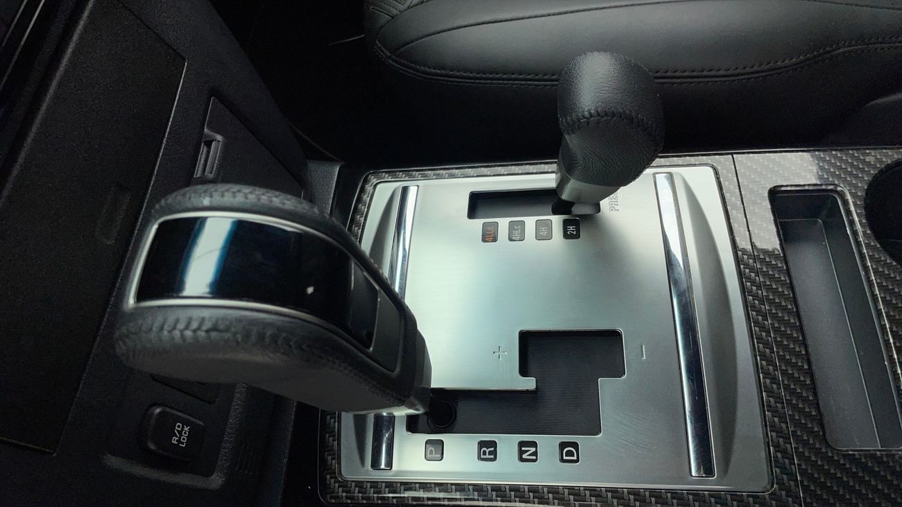 Mitsubishi Pajero GLS HIGHLINE SIGNATURE EDITION 3.8 | Zero Down Payment | Home Test Drive