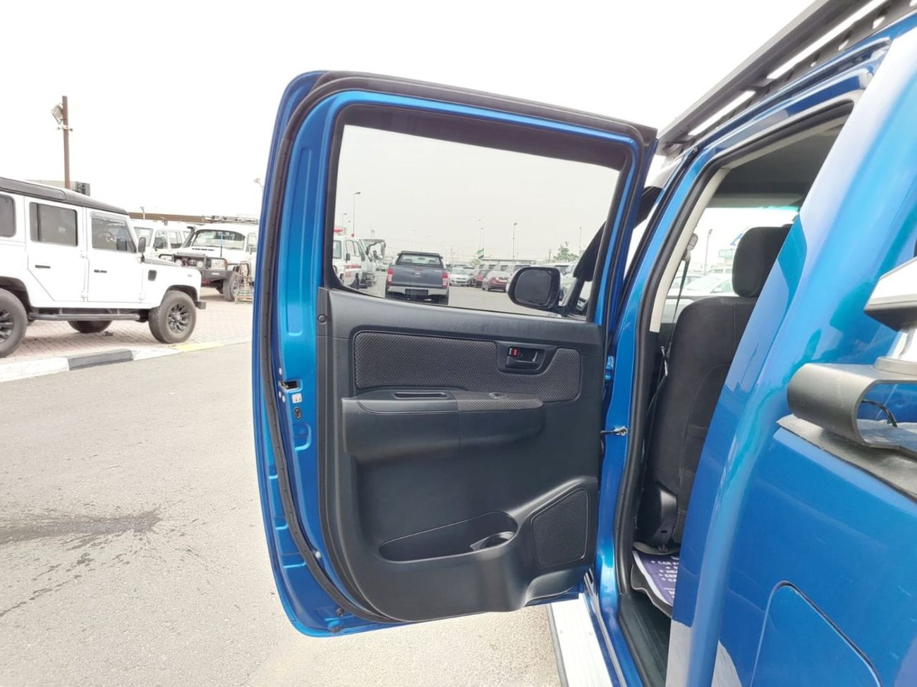 Toyota Hilux TOYOTA HILUX PICKUP RHD 2014 MODEL 3.0 L DIESEL AUTOMATIC(PM35882)