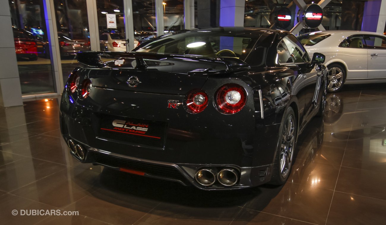 Nissan GT-R Premium Edition