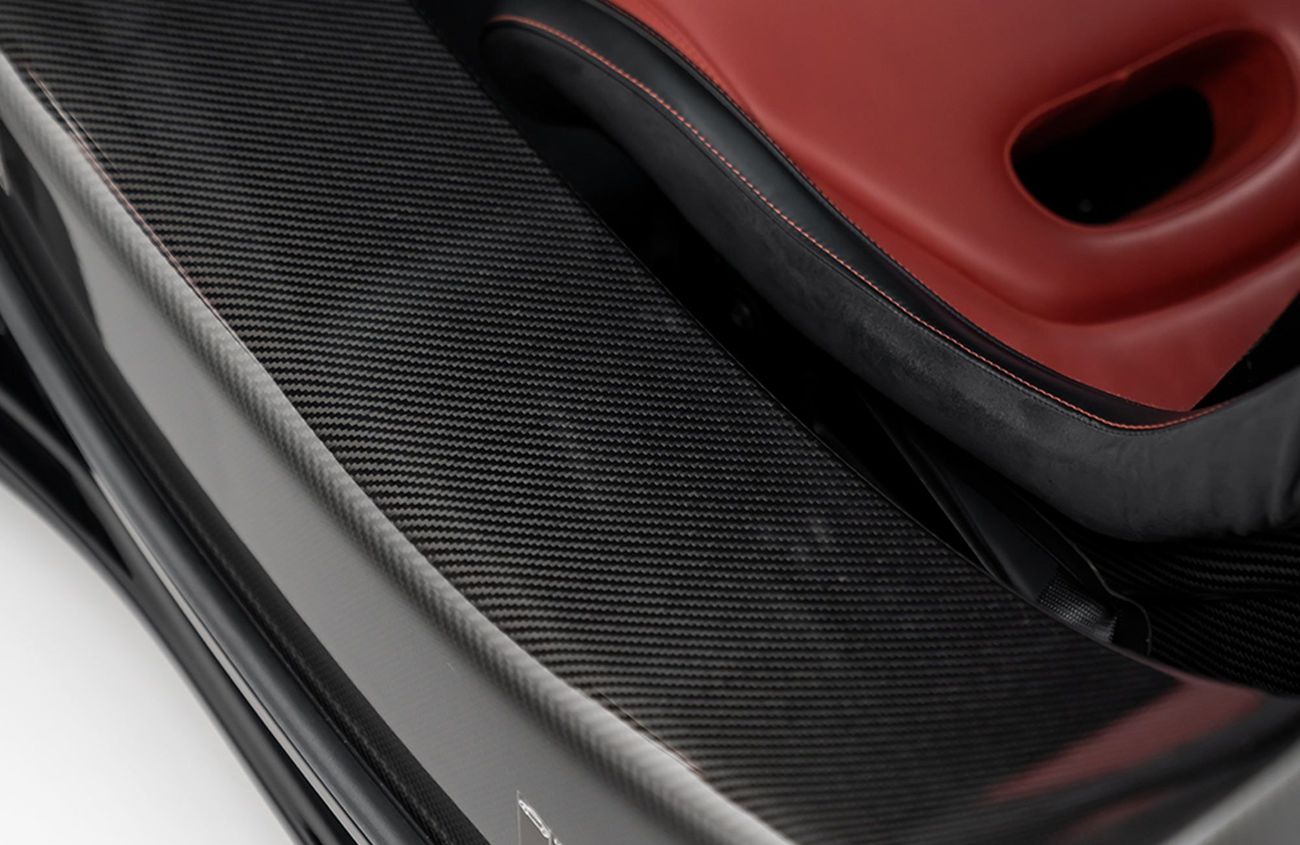 McLaren P1 3.8L V8 Twin-Turbocharged + Electric Motor