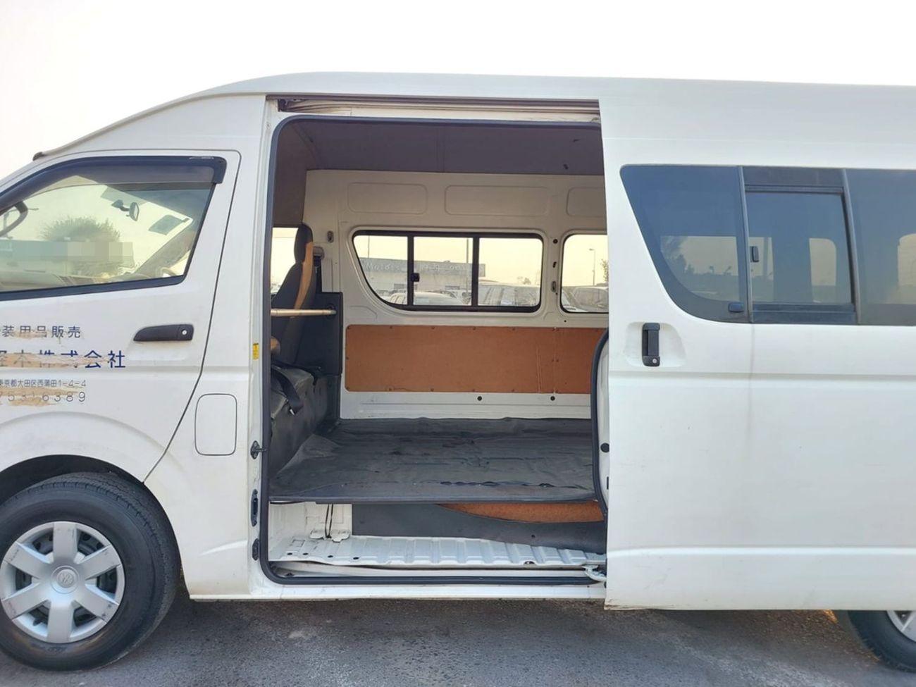 تويوتا هاياس TOYOTA HIACE VAN RHD 2013 MODEL 3.0 L DIESEL AUTOMATIC(PM11947)