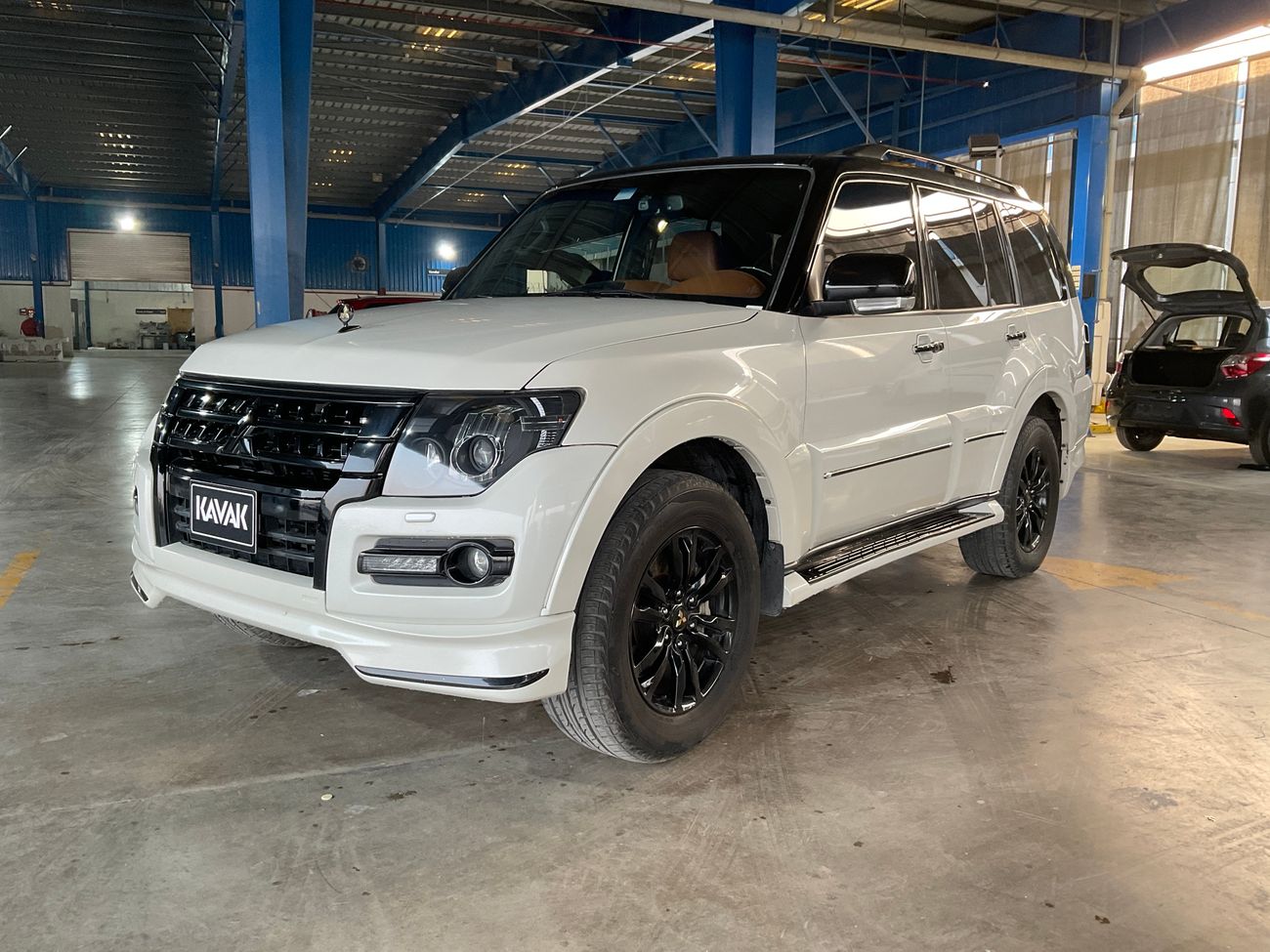 ميتسوبيشي باجيرو Signature Edition | شامل الضمان | 0 ﺪﻔﻋﺓ ﺃﻮﻟﻯ