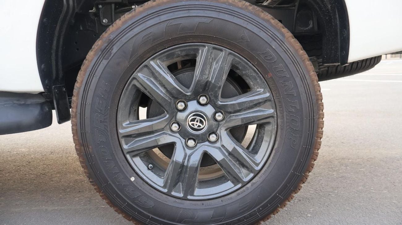 Toyota Hilux SR5