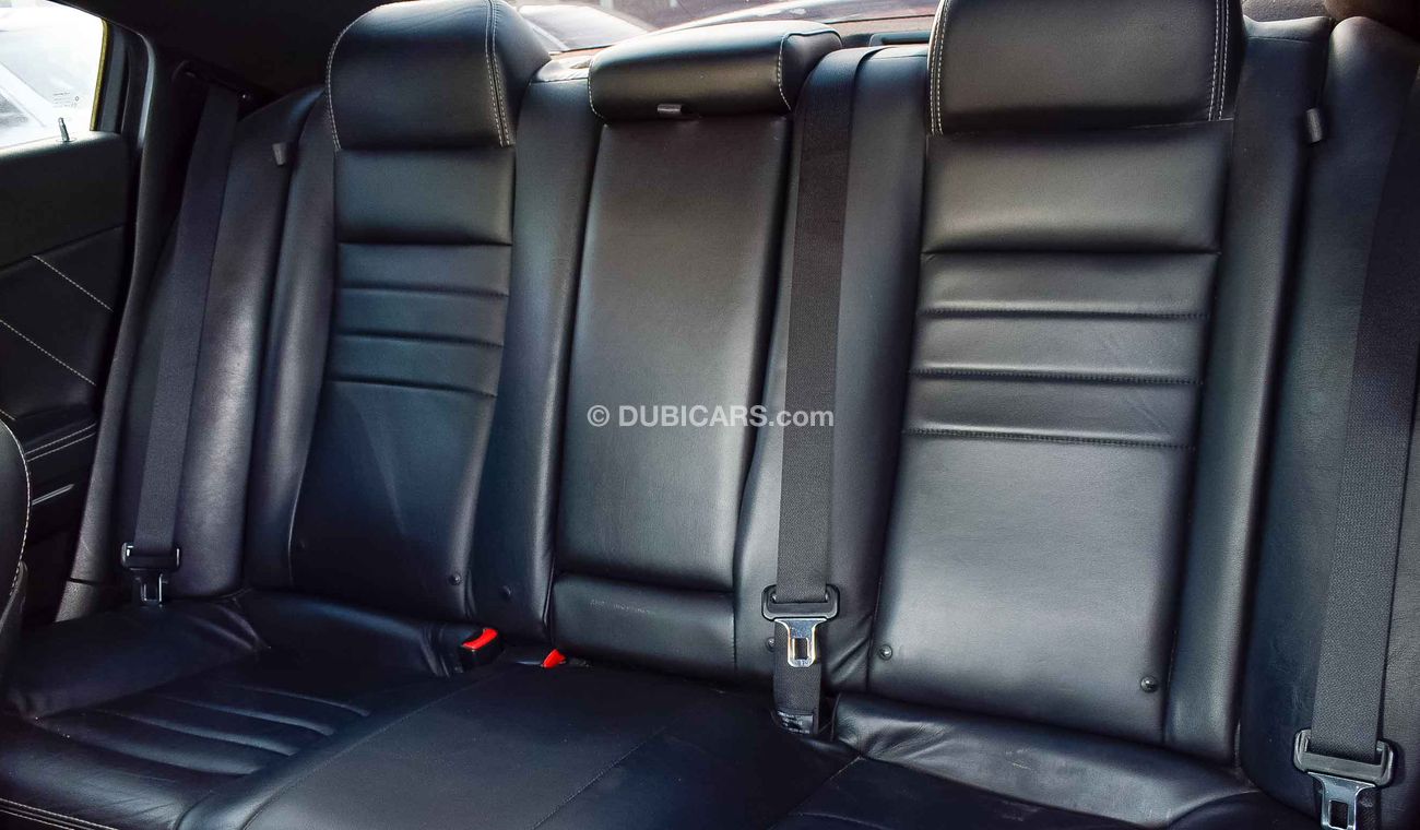 دودج تشارجر 2011 Hemi 5.7 ltr kit SRT8 Full options