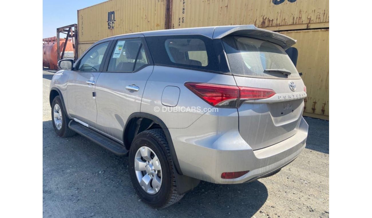 Toyota Fortuner TOYOTA FORTUNER 2.4L DSL 4/4 .. 2023