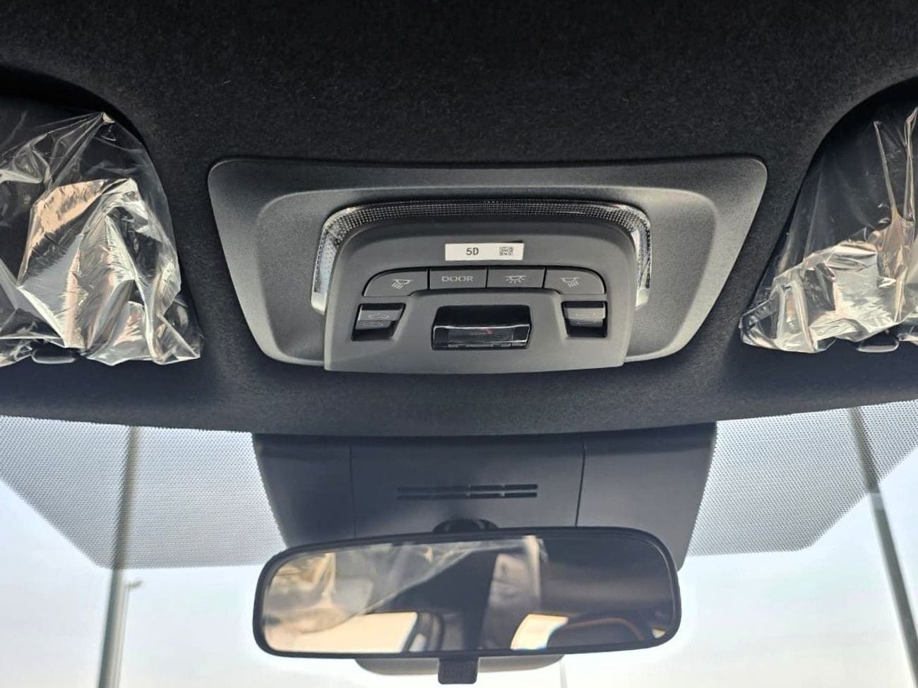 Toyota Corolla Cross Toyota corolla cross HEV 2.0L A/T SUV FWD White Color 2026 Model