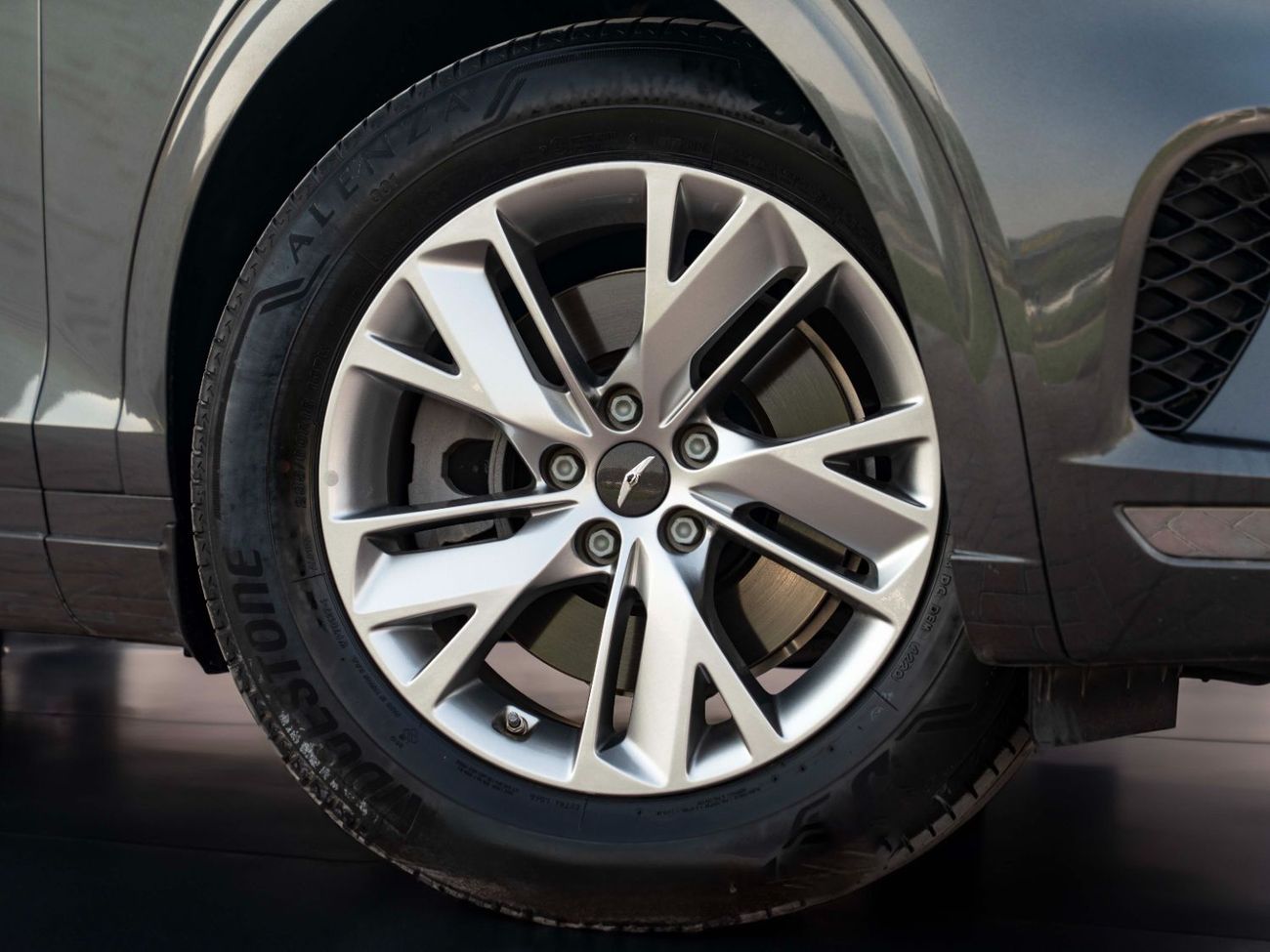 Genesis GV70 Premium 2.5L AWD