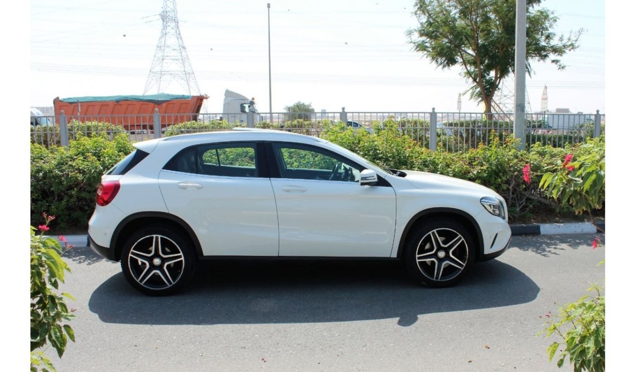 Mercedes-Benz GLA 250 2016 / AMG/// GCC/ TOP SPECS/ 100% ORIGINAL PAINT/ 1 YEAR WARRANTY