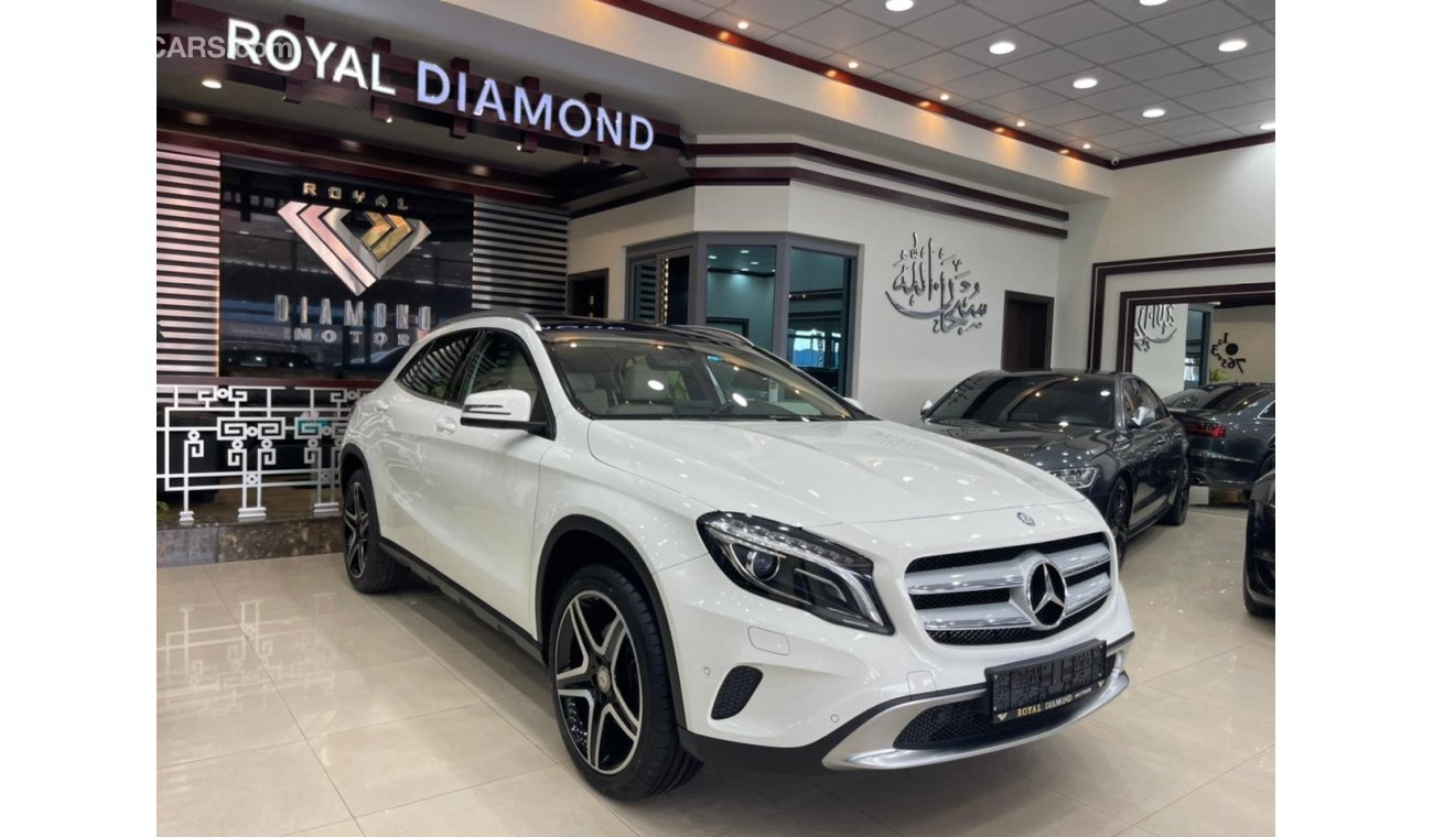 Mercedes-Benz GLA 250 Mercedes Benz CLA250 GCC 2016 Under Warranty