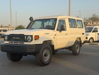 Toyota Land Cruiser 70 LC76 LX EXPORT ONLY - LC 78- 2.8L - DIESEL - AUTOMATIC